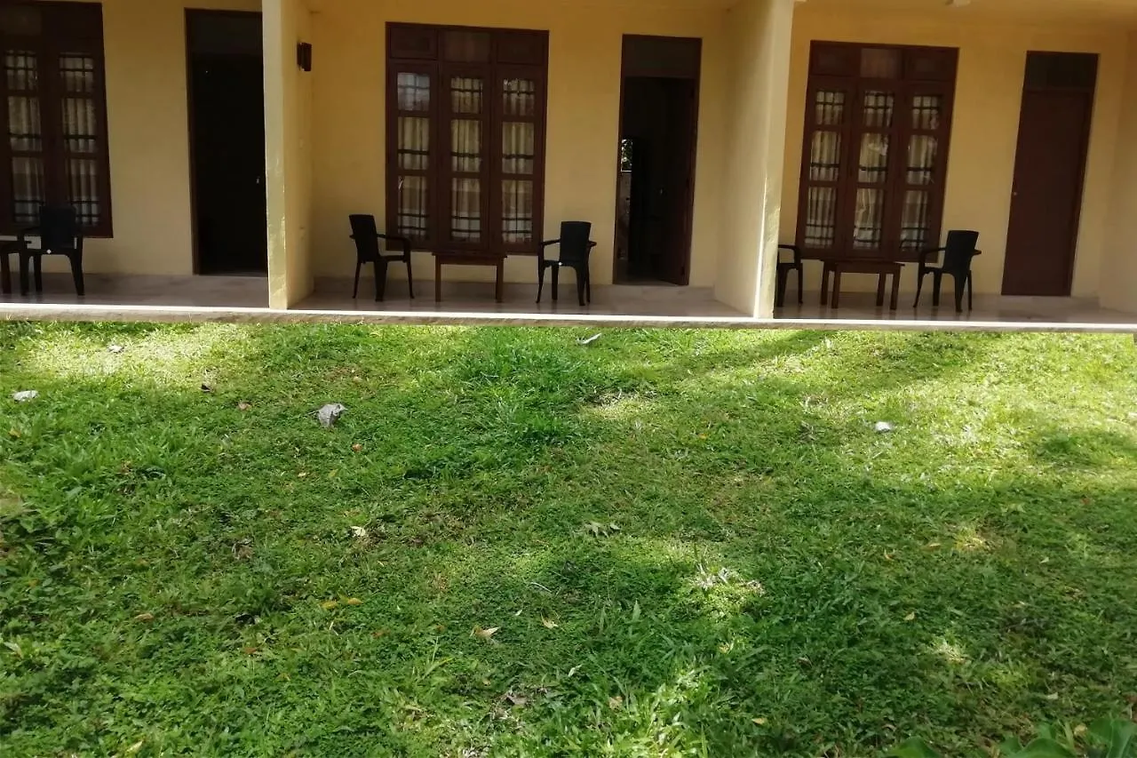 Bed & Breakfast Dream Day Leisure Homes Sigiriya